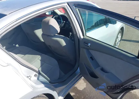 2007 Nissan Altima 2.5 S из США, поврежденный, VIN 1N4AL21E17C124424